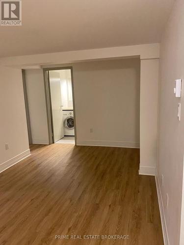 B02 - 580 WATERLOO STREET , London East (East F), Ontario N6B 2P9 5