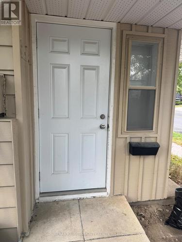 UNIT 2 - 66 PROSPECT STREET , Newmarket, Ontario L3Y 3S9 2