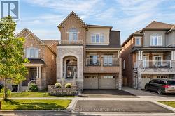 150 INVERNESS WAY Bradford West Gwillimbury, ON L3Z 0W6