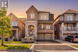 150 INVERNESS WAY Bradford West Gwillimbury, ON L3Z 0W6