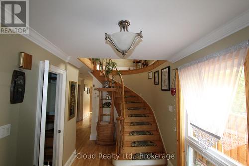 623 HARTFORDSHIRE LANE , Mississauga, Ontario L5B 2W9 3