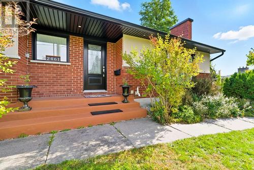 2461 ALTA VISTA DRIVE , Ottawa, Ontario K1H 7M9 2