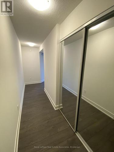 702 - 7 MABELLE AVENUE , Toronto, Ontario M5T 0C9 5