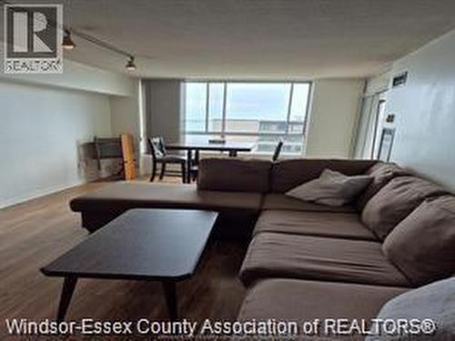 75 RIVERSIDE DRIVE East Unit# 1706 , Windsor, Ontario N9A 7C4 2