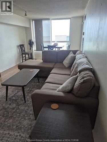 75 RIVERSIDE DRIVE East Unit# 1706 , Windsor, Ontario N9A 7C4 3