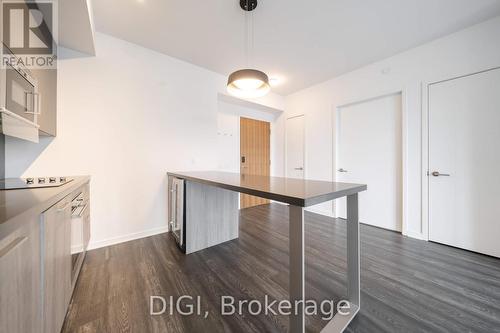 4507 - 25 SELBY STREET , Toronto, Ontario M4Y 0E6 5