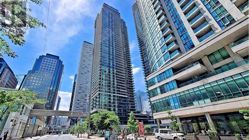 2609 - 33 BAY STREET , Toronto, Ontario M5J 2Z3