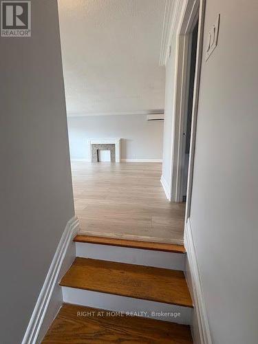 2ND FLOOR - 576 DAVENPORT ROAD , Toronto, Ontario M5R 1K9 3
