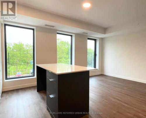 316 - 325 UNIVERSITY AVENUE W , Cobourg, Ontario K9A 3S9 4