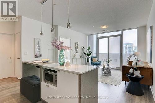 4906 - 100 HARBOUR STREET , Toronto, Ontario M5J 2T5 3