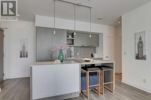 4906 - 100 HARBOUR STREET , Toronto, Ontario M5J 2T5 5