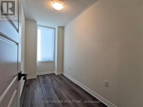 302 - 1034 REFLECTION PLACE , Pickering, Ontario L1X 0L1 5