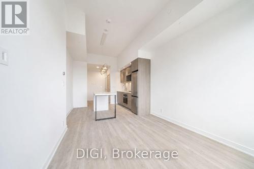 E620 - 485 PERTH AVENUE , Toronto, Ontario M6N 0B9 3