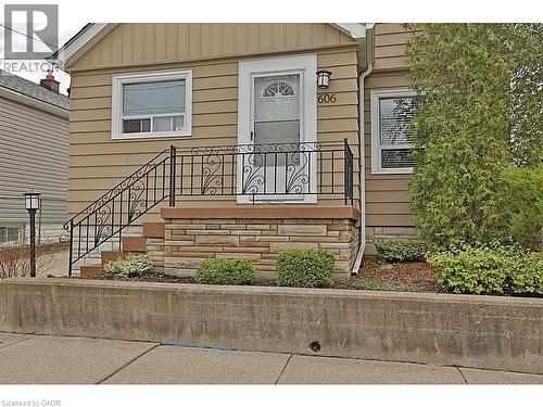 606 BRUCEDALE Avenue E Unit# Upper Lvl , Hamilton, Ontario L8V 1P5 2