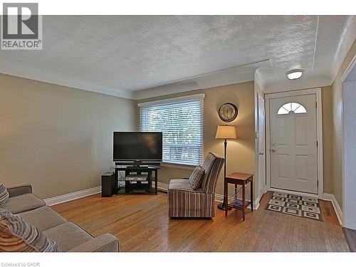 606 BRUCEDALE Avenue E Unit# Upper Lvl , Hamilton, Ontario L8V 1P5 3