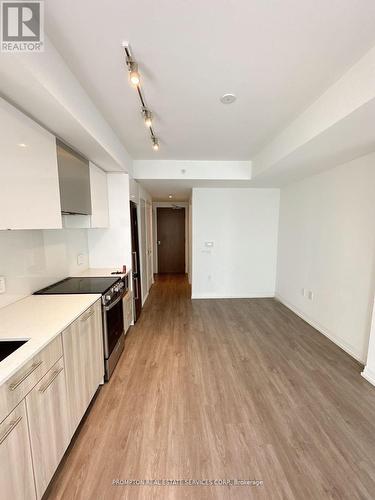 4404 - 251 JARVIS STREET , Toronto, Ontario M5B 0C3 2