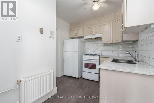 1B - 8 BROOKMOUNT ROAD , Toronto, Ontario M4L 3N1 3
