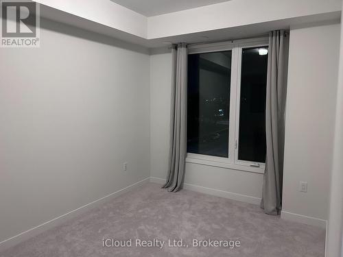 4 - 3415 RIDGEWAY DRIVE , Mississauga, Ontario L5L 0B9 4