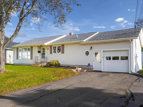17 Newland Crescent  Charlottetown, PE C1A 4H4
