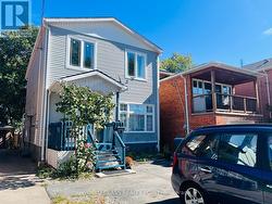 21 SOUTH BONNINGTON AVENUE  Toronto, ON M1N 3M2