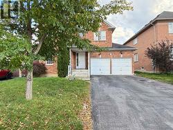 163 FLAGSTONE WAY Newmarket, ON L3X 2Z7