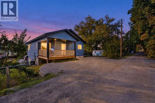 220 6TH Avenue N  Creston, BC V0B 1G3
