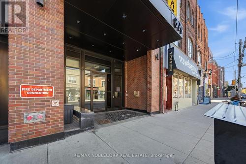 413 - 899 QUEEN STREET , Toronto, Ontario M4M 0C8 4