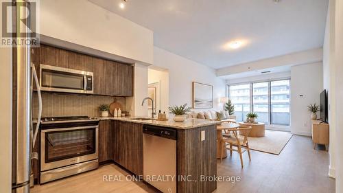 231 - 30 SHORE BREEZE DRIVE  Toronto, ON M8V 0J1