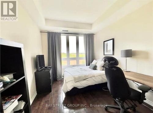 210 - 5327 UPPER MIDDLE ROAD , Burlington, Ontario L7L 0E9 5