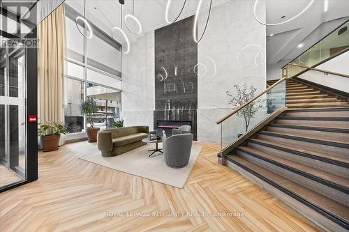917 - 161 LAURIER AVENUE W , Ottawa, Ontario K1P 5J2 2