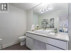 Full Bathroom - 