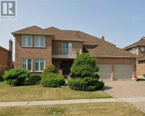 30 COLUMBUS AVENUE  Vaughan, ON L4L 6V8