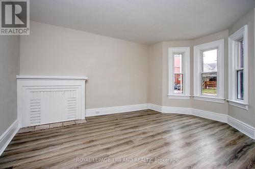 2 - 53 GLADSTONE AVENUE , St. Thomas, Ontario N5R 2L7 2