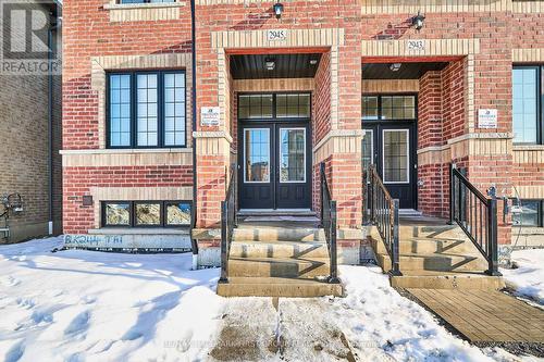2945 STARLIGHT DRIVE , Pickering, Ontario L1V 2P8 2