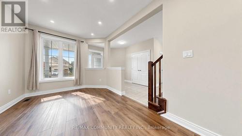 53 JEWEL HOUSE LANE , Barrie, Ontario L4N 8J7 2