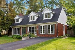 274 BELVENIA ROAD  Burlington, ON L7L 2G4