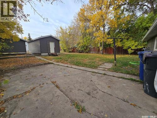330 3Rd Avenue Se, Weyburn, SK 