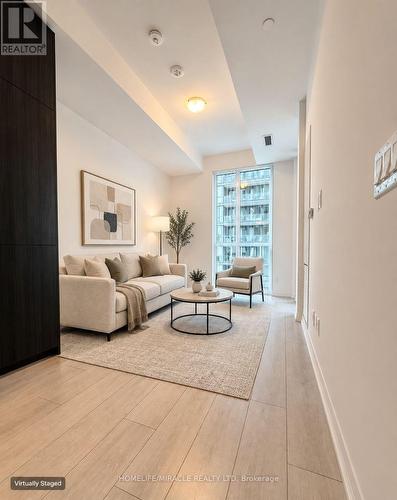 2822 - 400 KING STREET W , Toronto, Ontario M5V 1K2 3