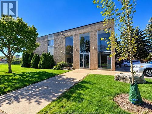 2985 MCKAY AVENUE Unit# 207 , Windsor, Ontario N9E 2R1 2
