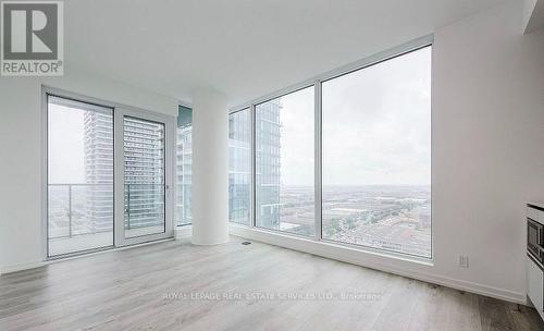 2106 - 7890 JANE STREET , Vaughan, Ontario L4K 0K9 5