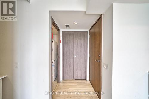 1916 - 17 BATHURST STREET , Toronto, Ontario M5V 0N1 3