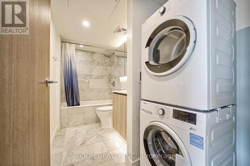 1916 - 17 BATHURST STREET , Toronto, Ontario M5V 0N1 4