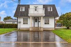 672  - 674 Rue St-Joseph Marieville, QC J3M 1H1