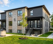 102-6 Rue Charest  Beauharnois, QC J6N 0V5