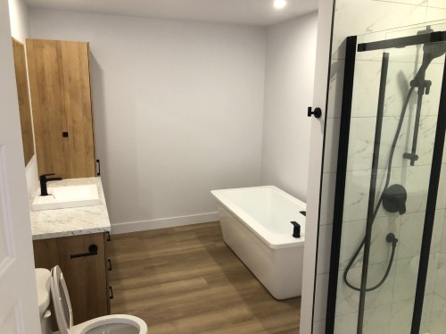 102-6 Rue Charest , Beauharnois, QC J6N 0V5 4