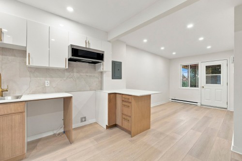 2455 Rue Bossuet , Montréal (Mercier/Hochelaga-Maisonneuve), QC H1N 2S1 2
