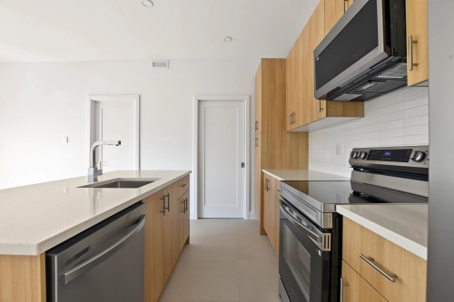 302-9229 Rue Airlie , Montréal (LaSalle), QC H8R 2A7 5