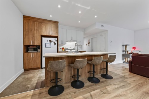 805 Allée Guy-Gérin-Lajoie , Mont-Tremblant, QC J8E 2W7 3
