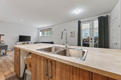 805 Allée Guy-Gérin-Lajoie , Mont-Tremblant, QC J8E 2W7 5