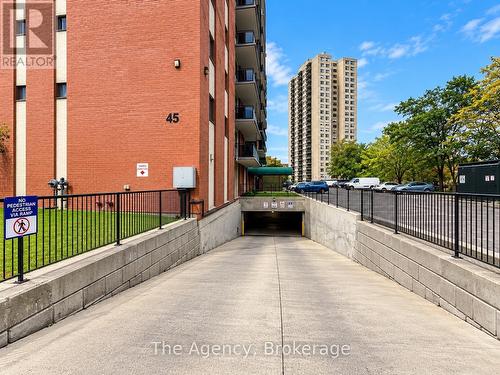 609 - 45 PAISLEY BOULEVARD W , Mississauga (Cooksville), Ontario L5B 1E4 3